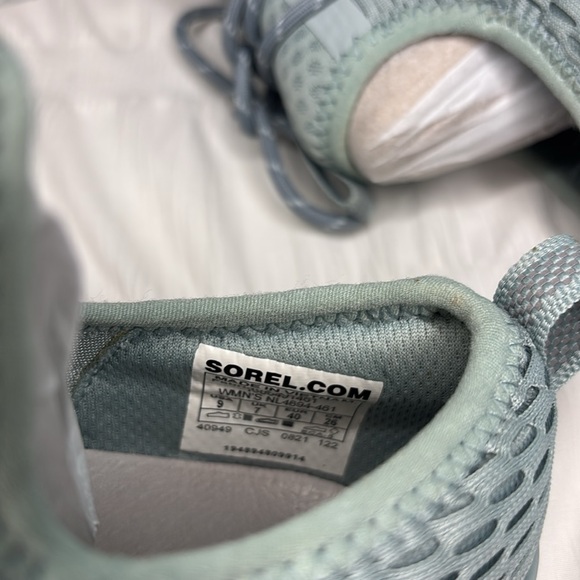SOREL KINETIC™ IMPACT LACE SNEAKERS - Size 9 - Picture 7 of 13